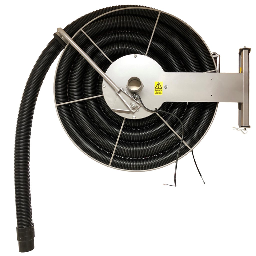 Enrollador de manguera HOSR para aspiración industrial con brazo giratorio y retorno automático por muelle.